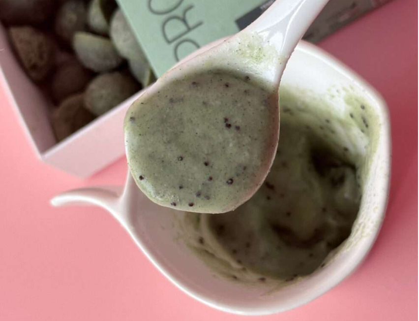 IMMAGINE DI IMPACCO PER CAPELLI GRIGIO